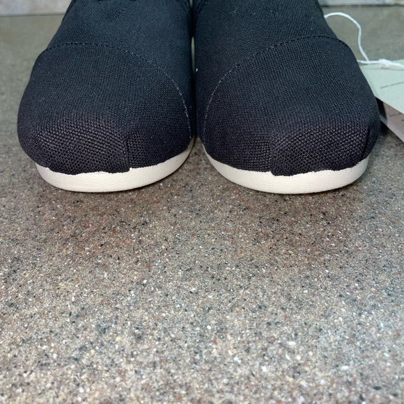 🆕 Tom’s Black Size 8 Classic Canvas Alpargatas - Picture 6 of 8